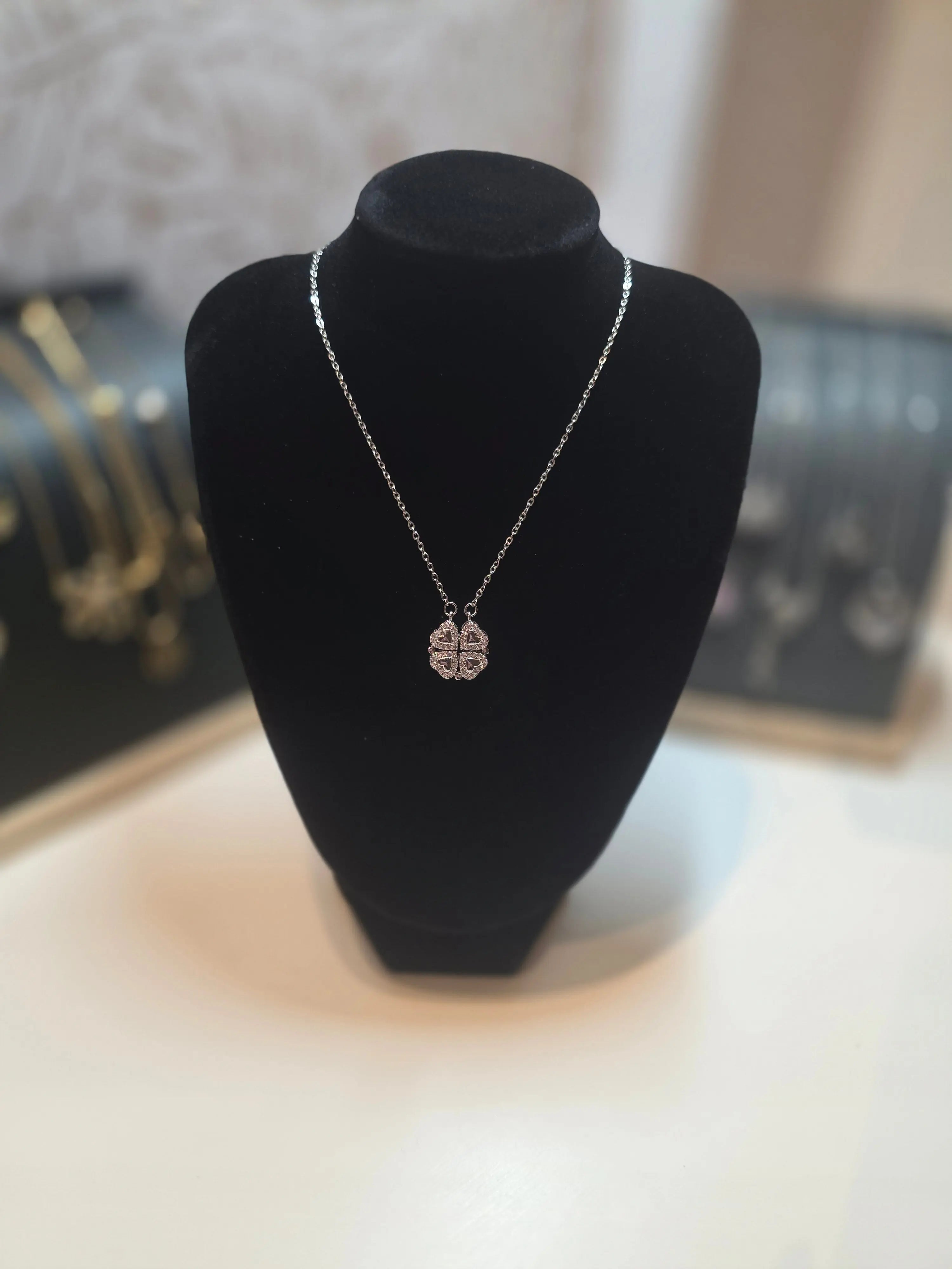 COLLIER TREFLE ARGENT/STRASS IV.sisters