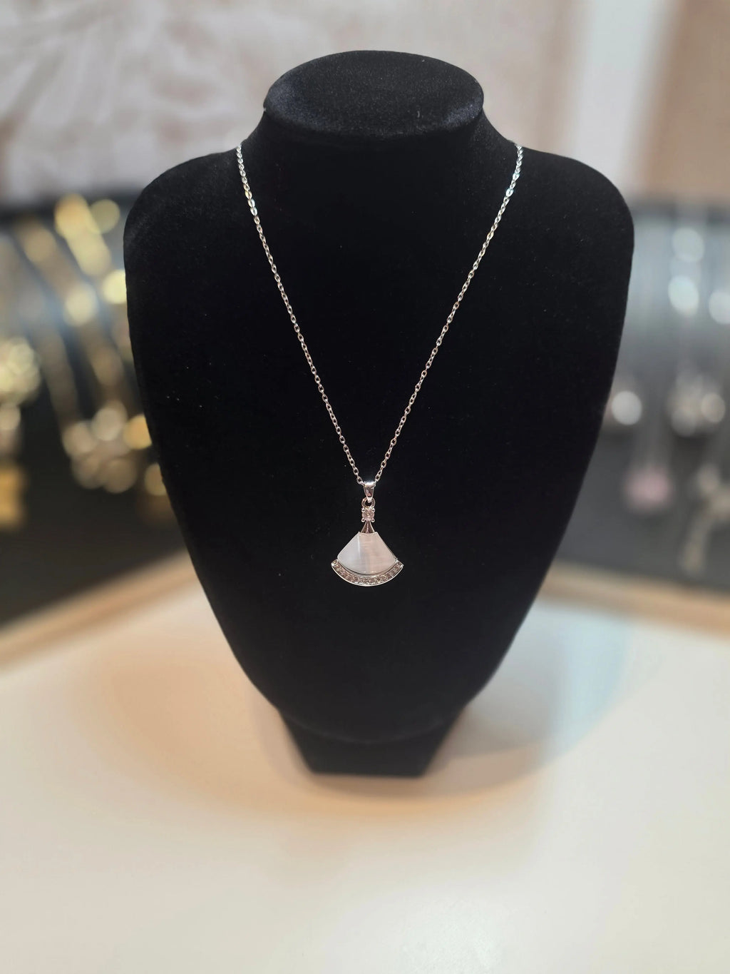 COLLIER DANCEUSE Argent/ Nacré et zircon IV.sisters